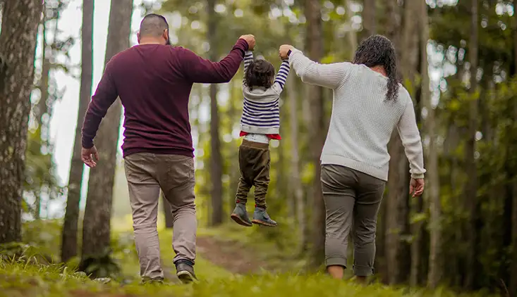 napolet-child-custody3 Woman removing her wedding ring while considering separation or divorce with legal guidance in Ohio